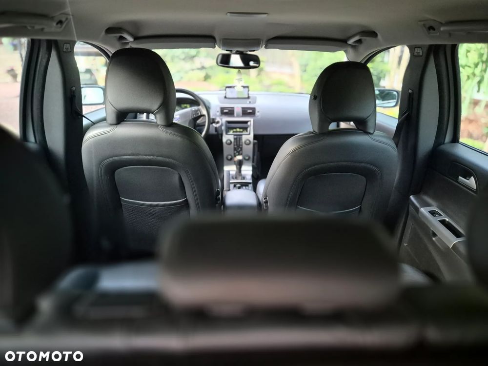 Volvo V50 2.0D Momentum - 14