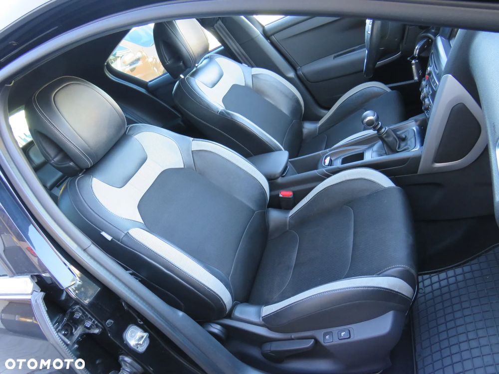 Citroën DS4 2.0 BlueHDi SportChic S&S - 38