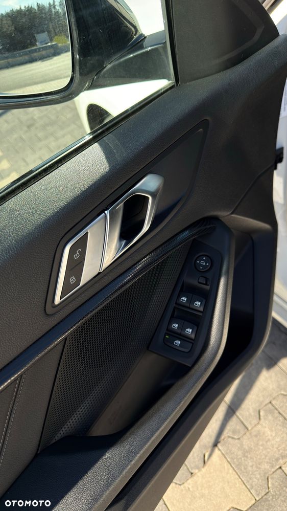 BMW Seria 2 218i - 17