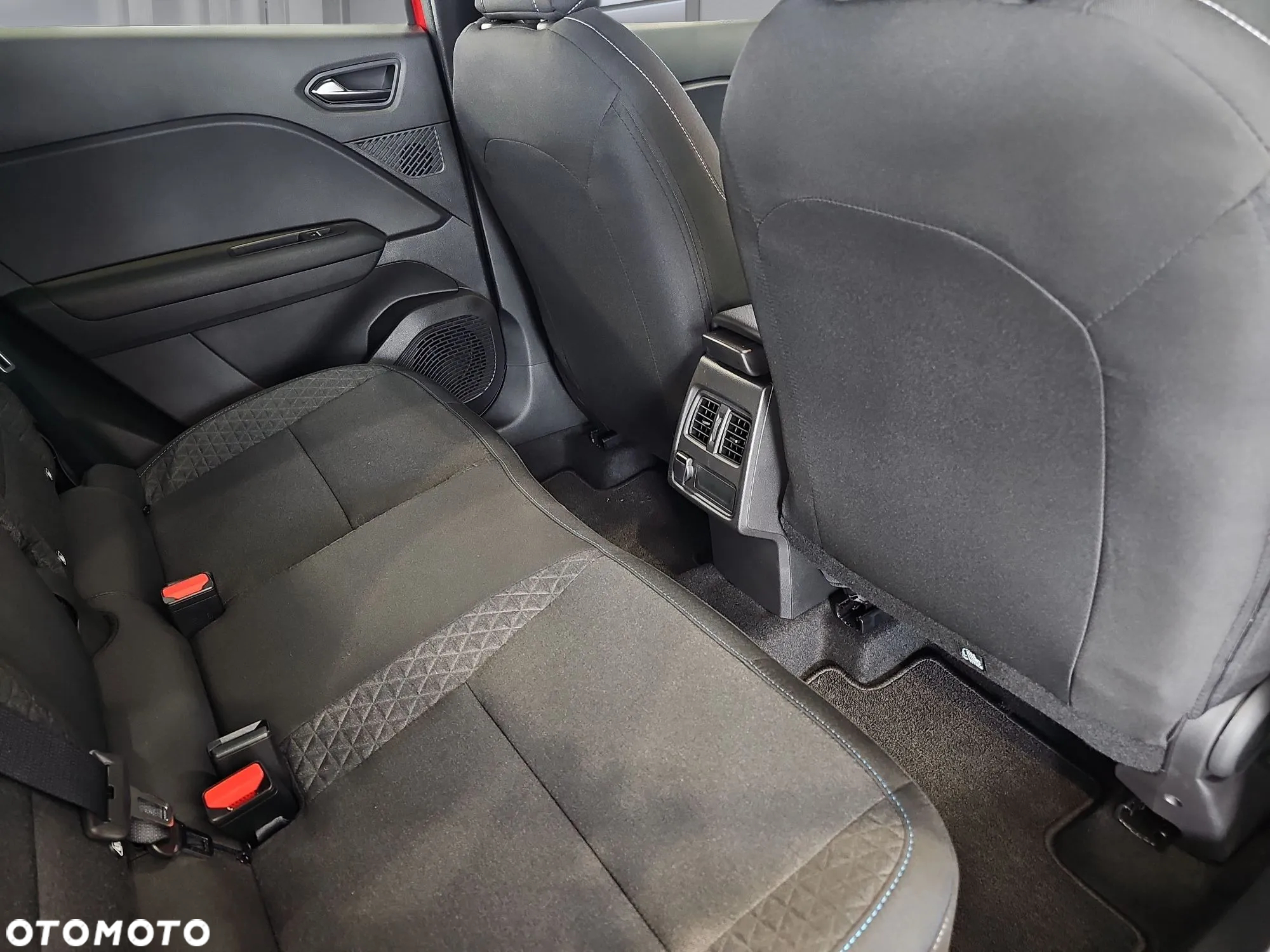 Renault Captur 1.0 TCe Evolution - 27