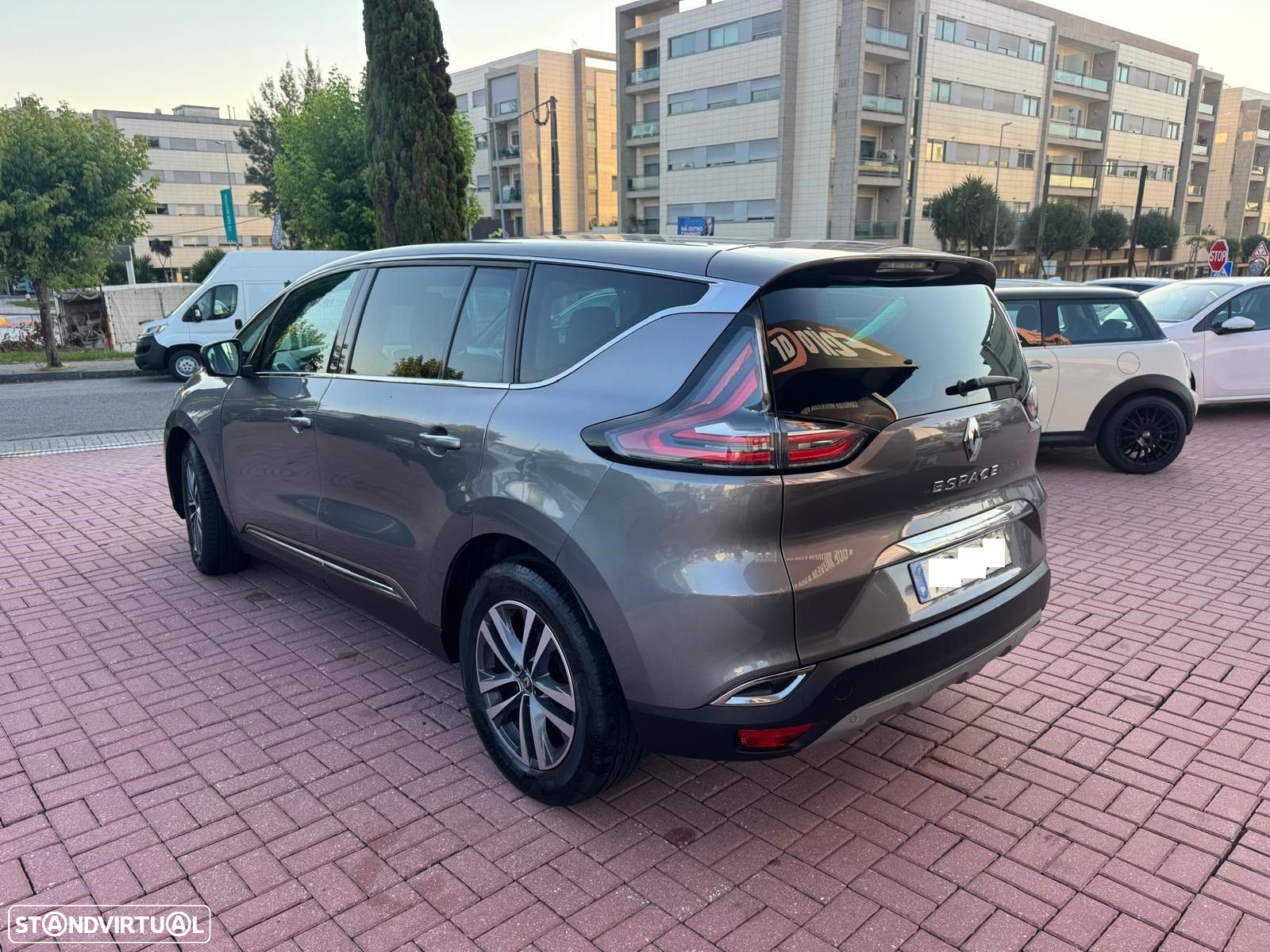 Renault Espace 1.6 dCi Initiale Paris EDC - 7