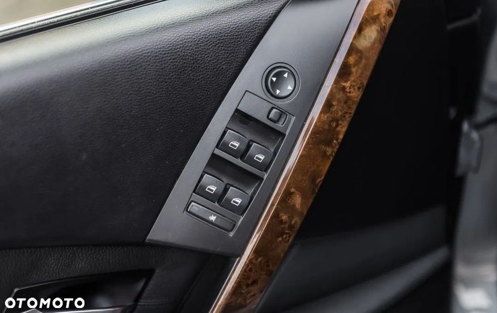 BMW Seria 5 525i - 21