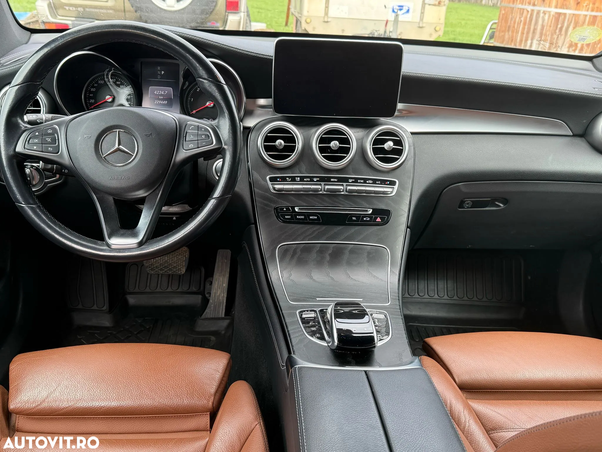 Mercedes-Benz GLC 220 d 4Matic 9G-TRONIC AMG Line - 6