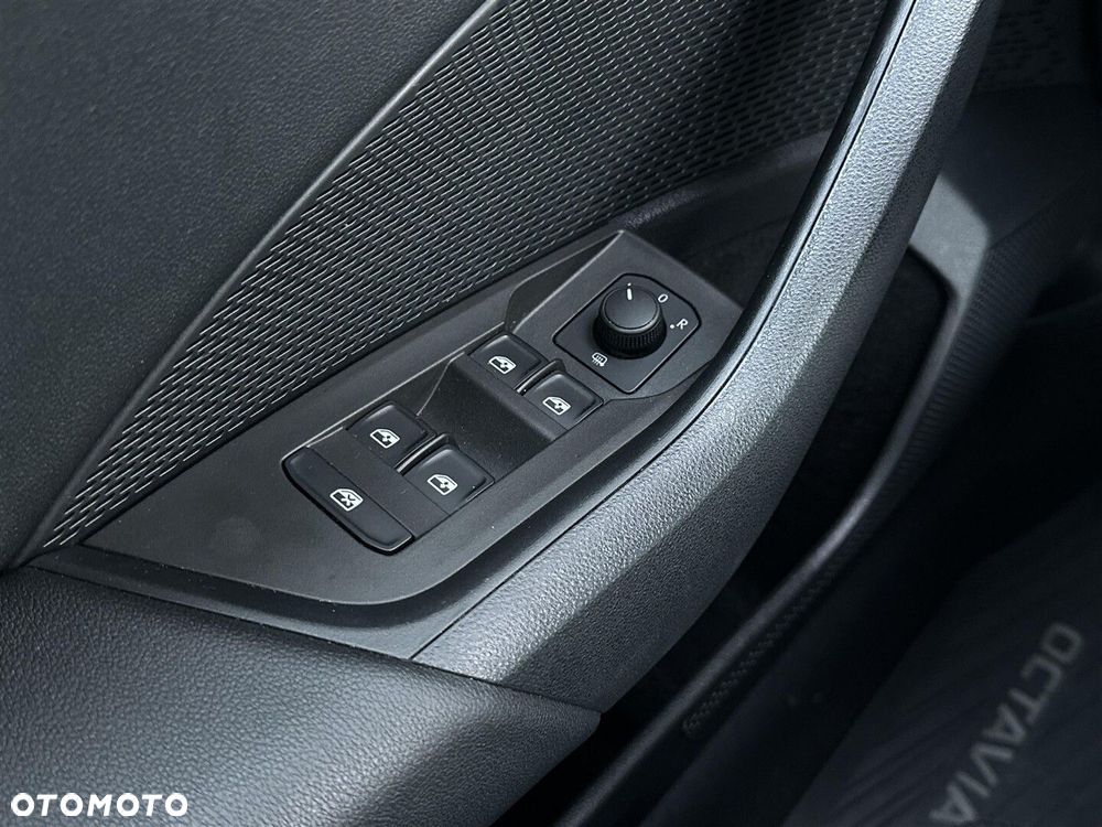 Skoda Octavia 1.5 TSI ACT Ambition - 17