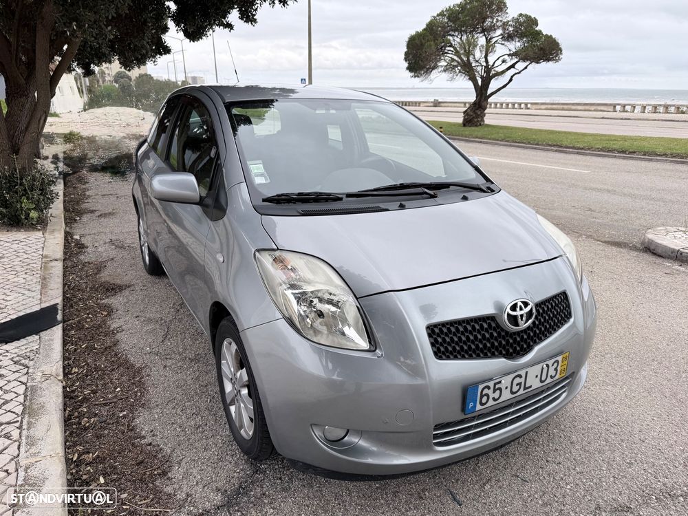 Toyota Yaris 1.0 VVT-i Sol High Pack - 3