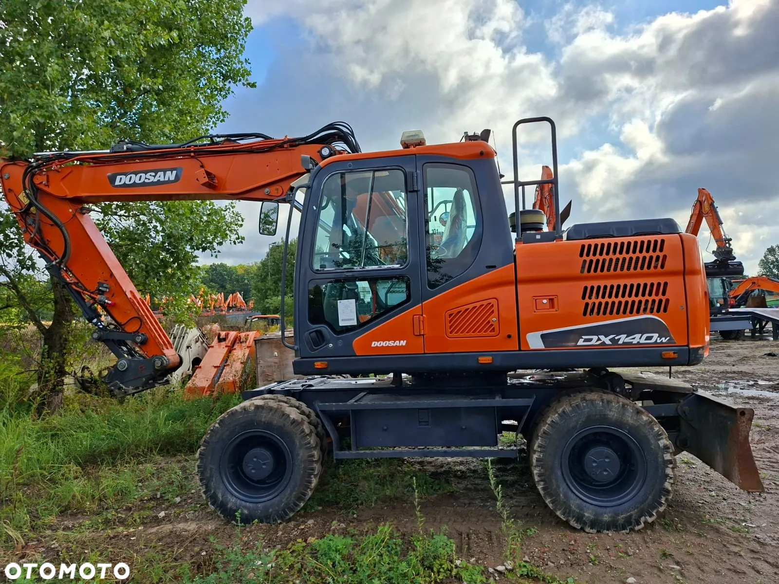 Doosan DX140W-5 - 2
