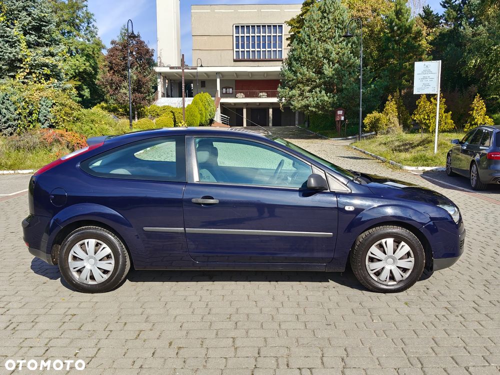 Ford Focus 1.4 Ambiente - 3