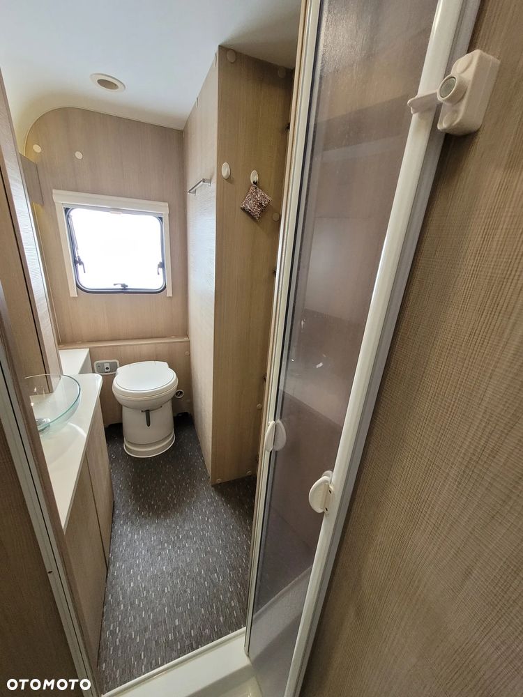 Adria Adora 613HT, mover, przedsionek - 8