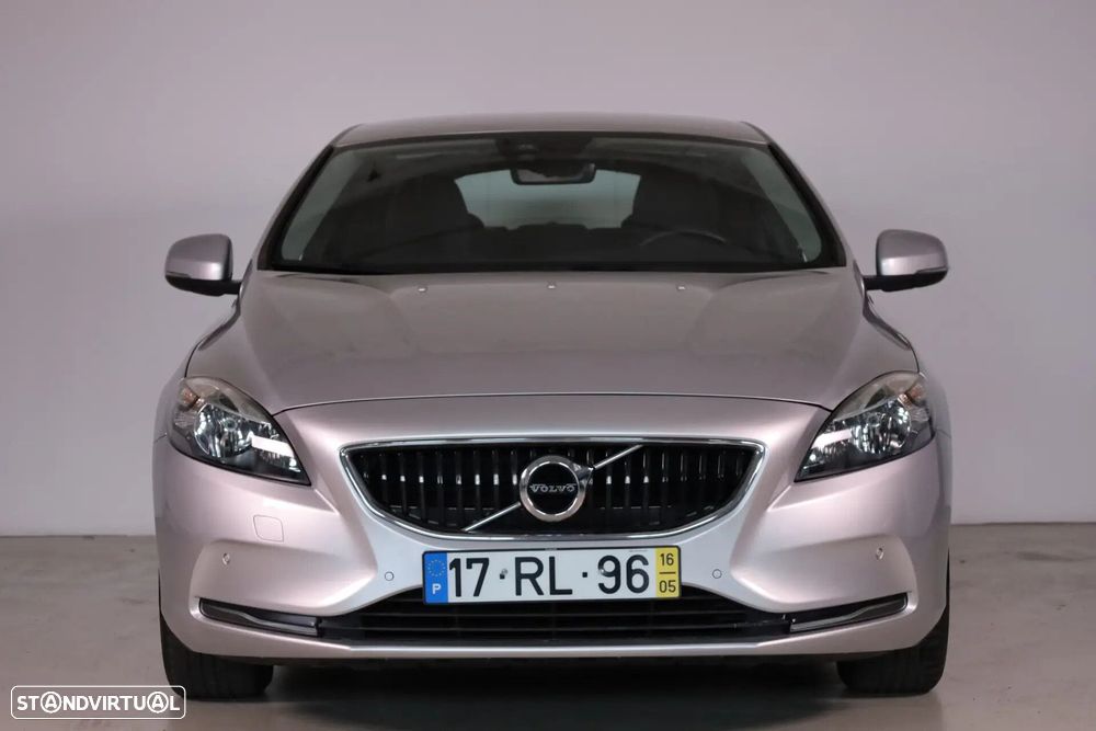 Volvo V40 2.0 D2 Momentum - 3