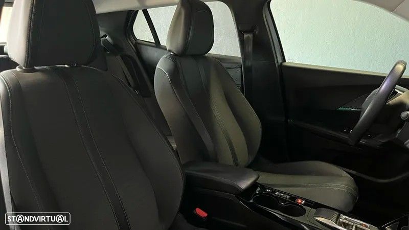 Peugeot e-2008 50 kWh Allure - 48