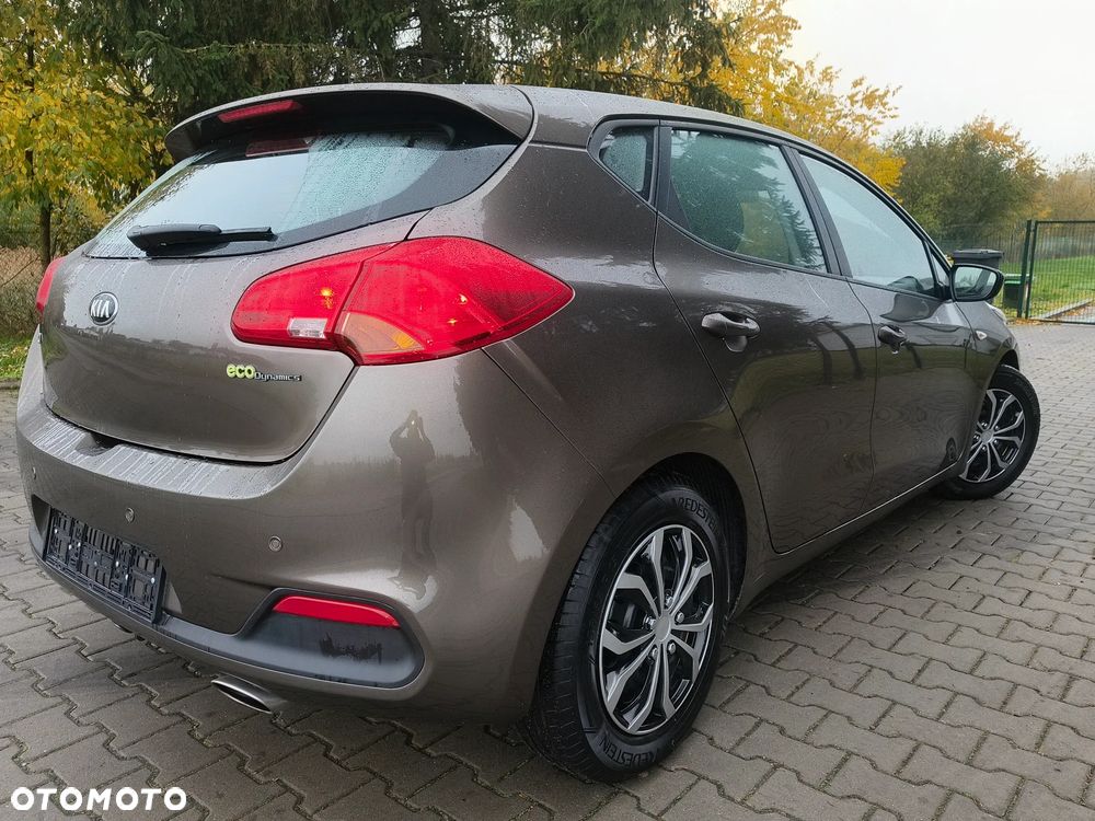 Kia Ceed - 7