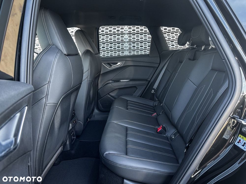 Audi Q4 e-tron - 34