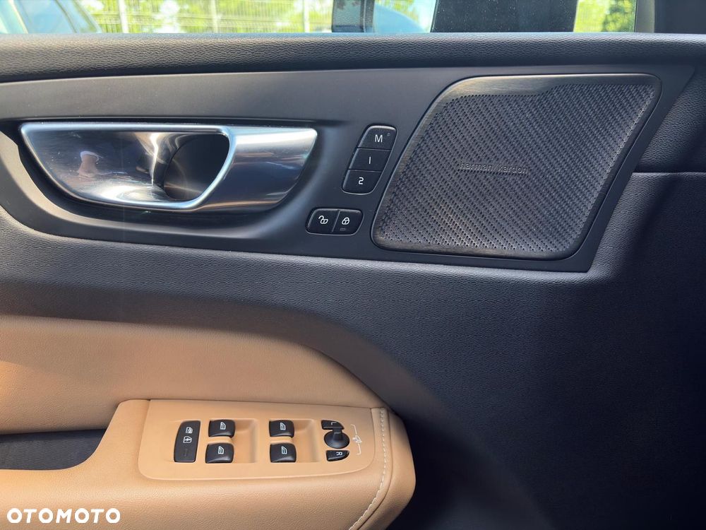 Volvo XC 60 - 12