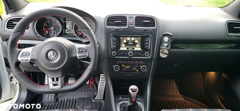 Volkswagen Golf 2.0 GTI - 13