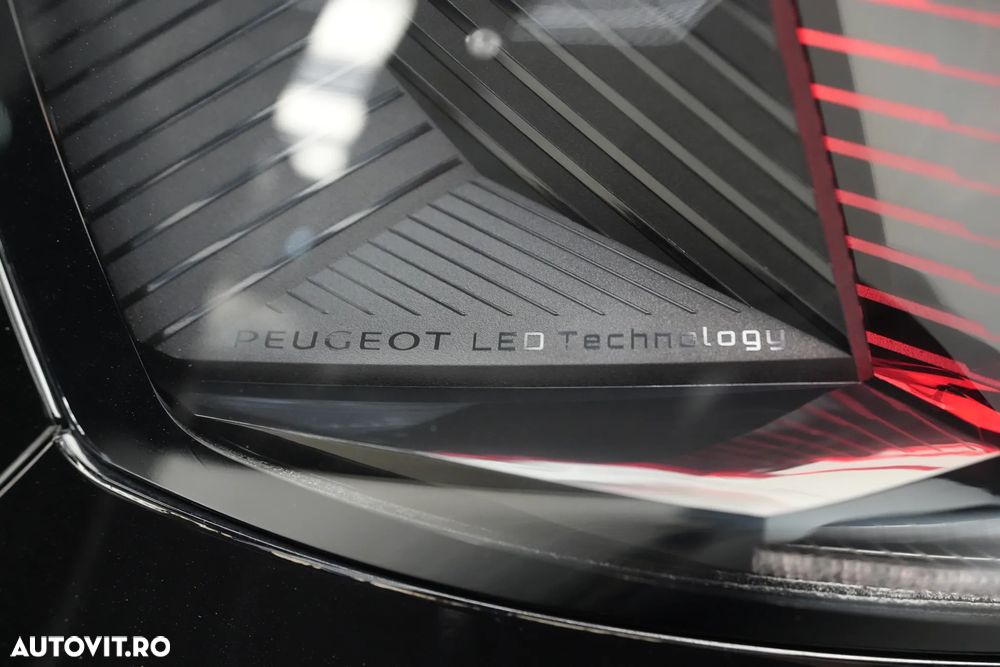 Peugeot 3008 PHEV 300 EAT8 4X4 GT - 31