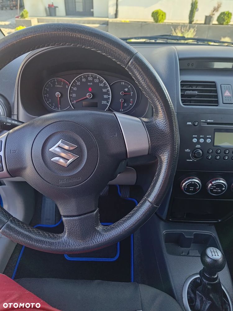 Suzuki SX4 - 29