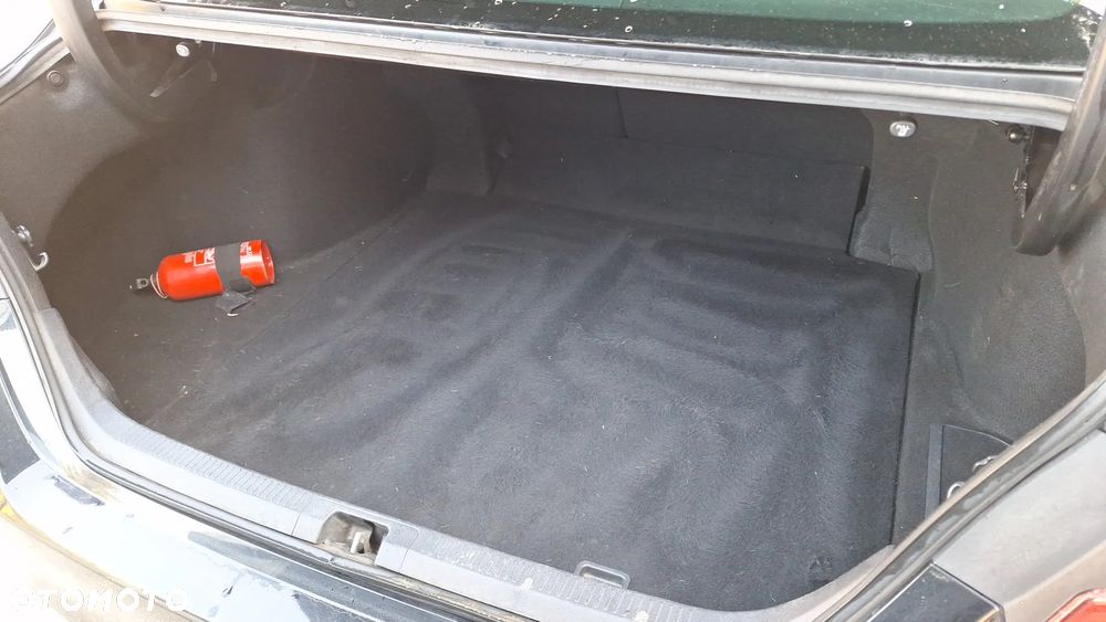 Toyota Camry - 21