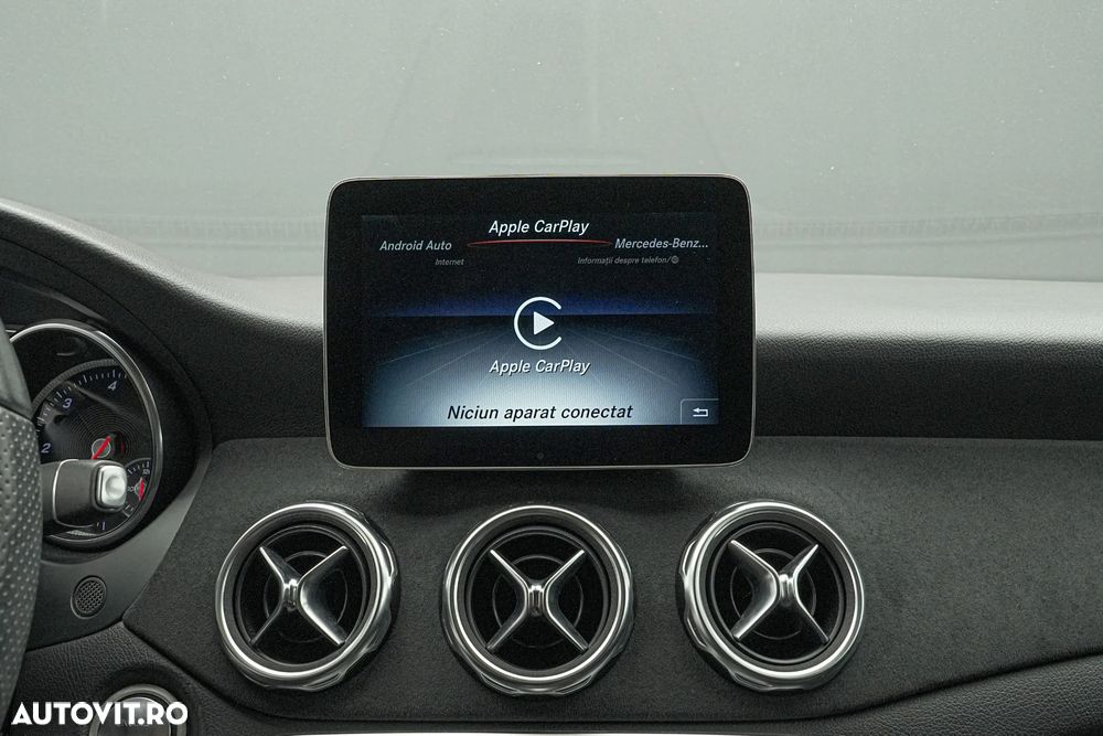 Mercedes-Benz GLA 200 d 4MATIC Aut. - 25