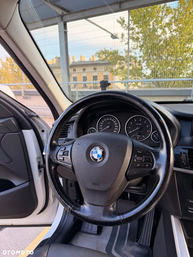 BMW X3 xDrive28i - 9