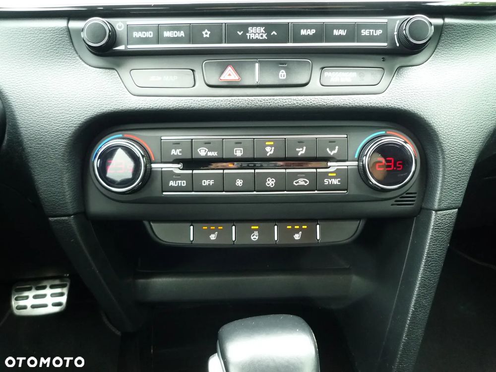 Kia ProCeed 1.4 T-GDI DCT7 OPF GT LINE - 21