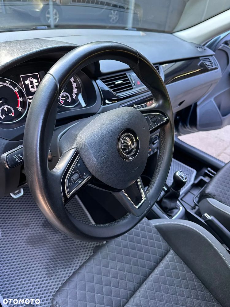 Skoda RAPID Spb 1.0 TSI Ambition - 7