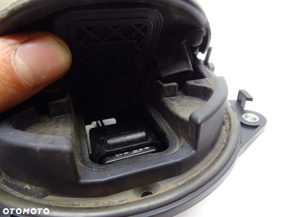 KLAMKA EMBLEMAT KLAPY KAMERA COFANIA 3G0827469H VW PASSAT B8 KOMBI - 11