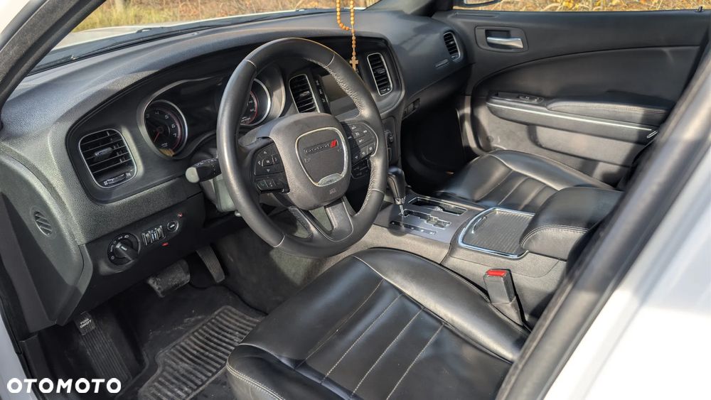 Dodge Charger 5.7 R/T - 10