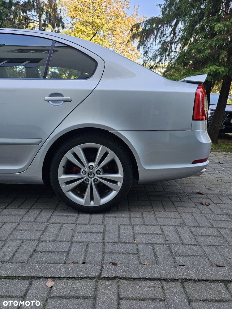 Skoda Octavia 2.0 TFSI RS - 18