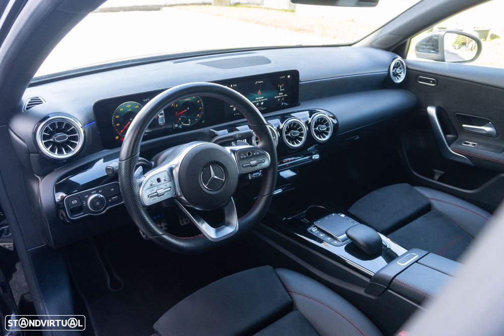 Mercedes-Benz A 180 7G-DCT AMG Line - 13