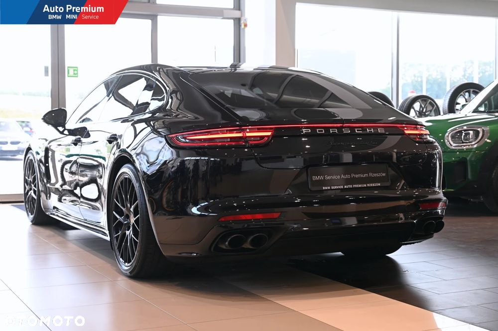 Porsche Panamera Turbo - 28