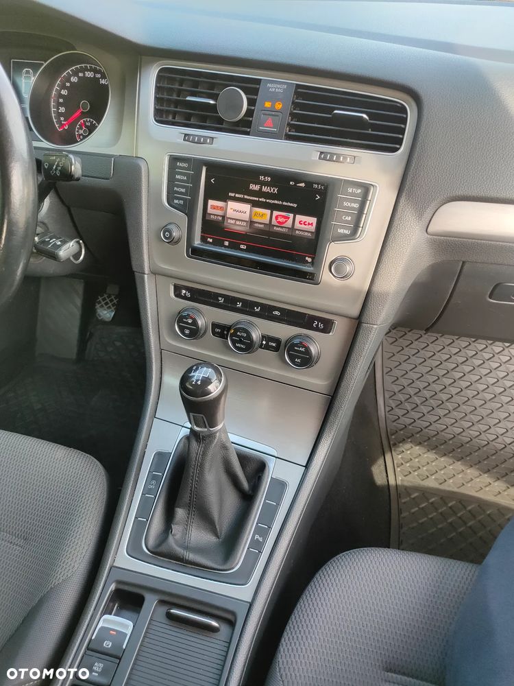 Volkswagen Golf VII 1.6 TDI BlueMotion Trendline - 28