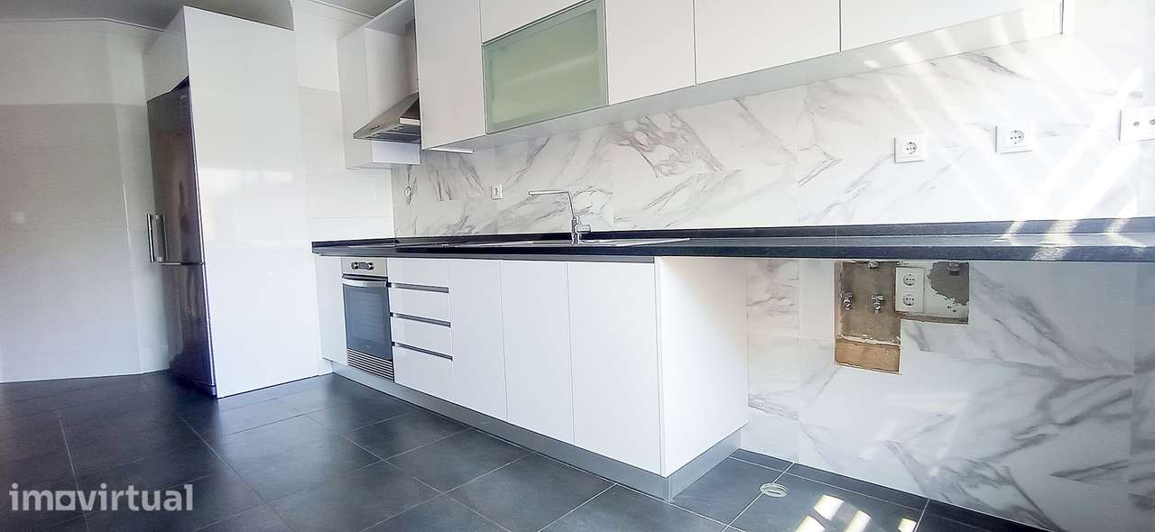 Apartamento T3 Venda em Agualva e Mira-Sintra,Sintra - Grande imagem: 4/33