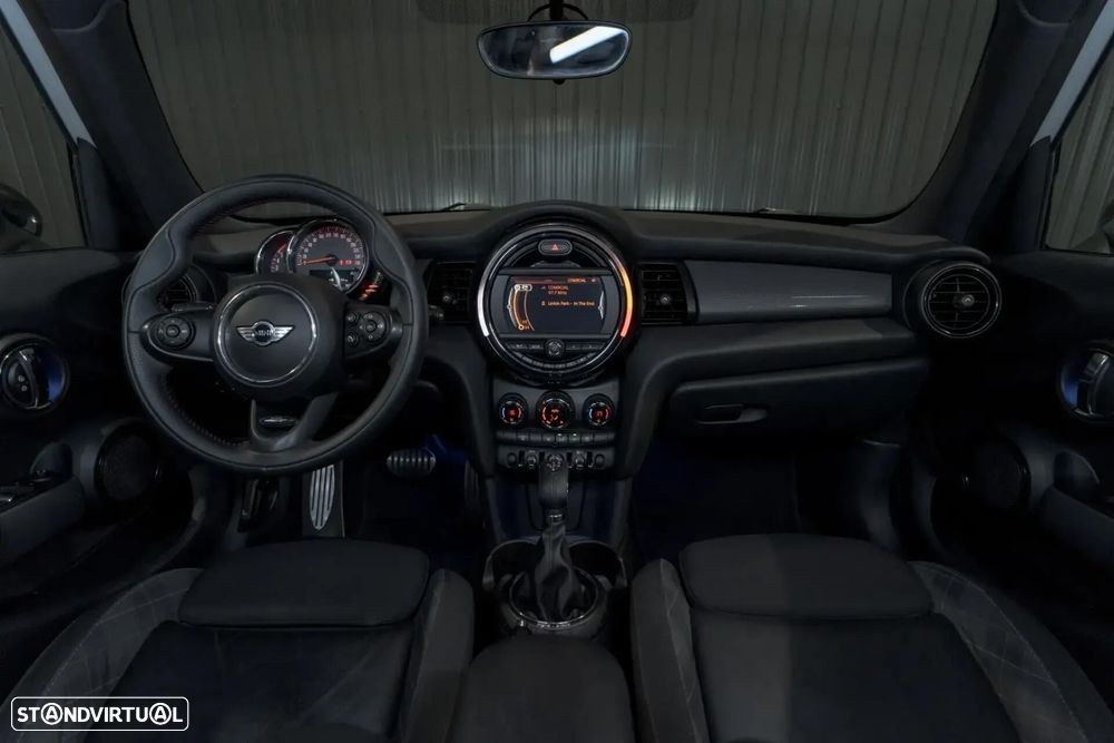 MINI 5 Portas Cooper D Auto - 7