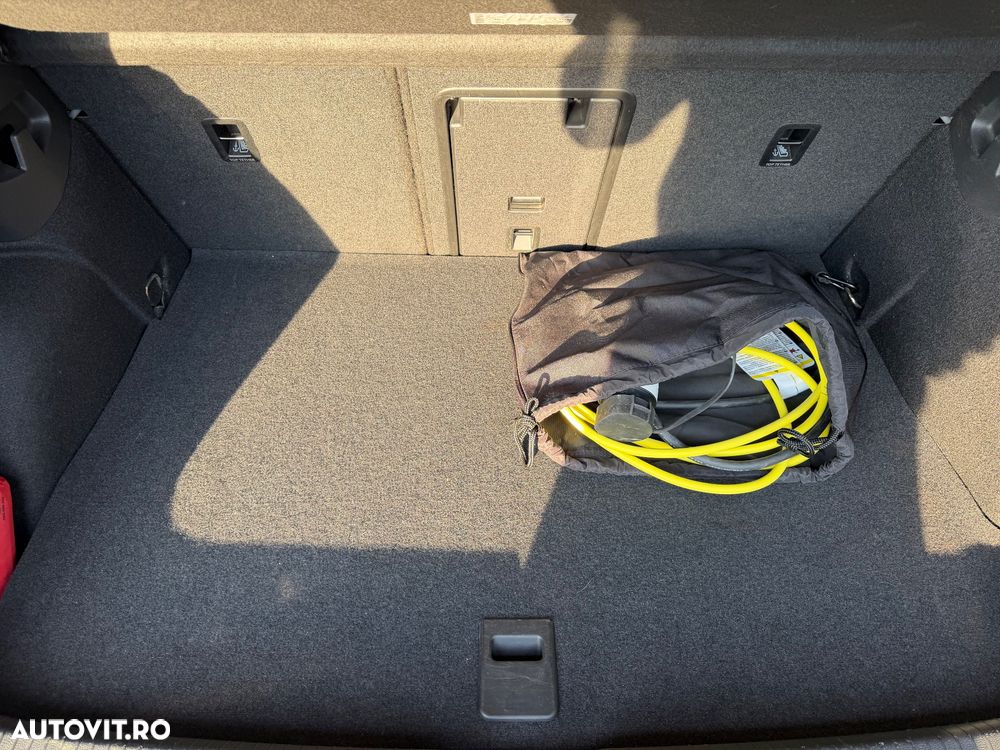 Volkswagen Golf 1.4 eHybrid OPF DSG Style - 25
