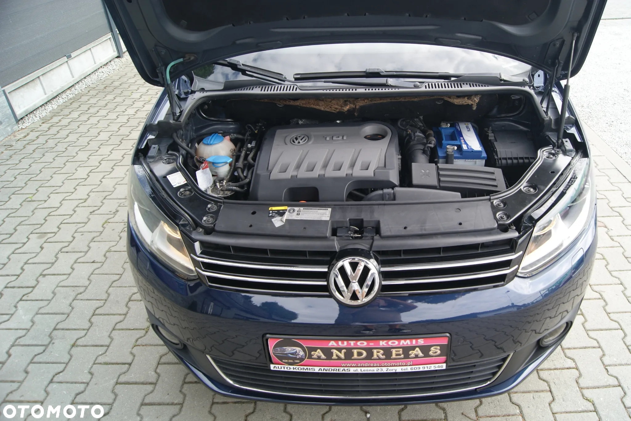Volkswagen Touran 2.0 TDI DPF DSG STYLE - 26