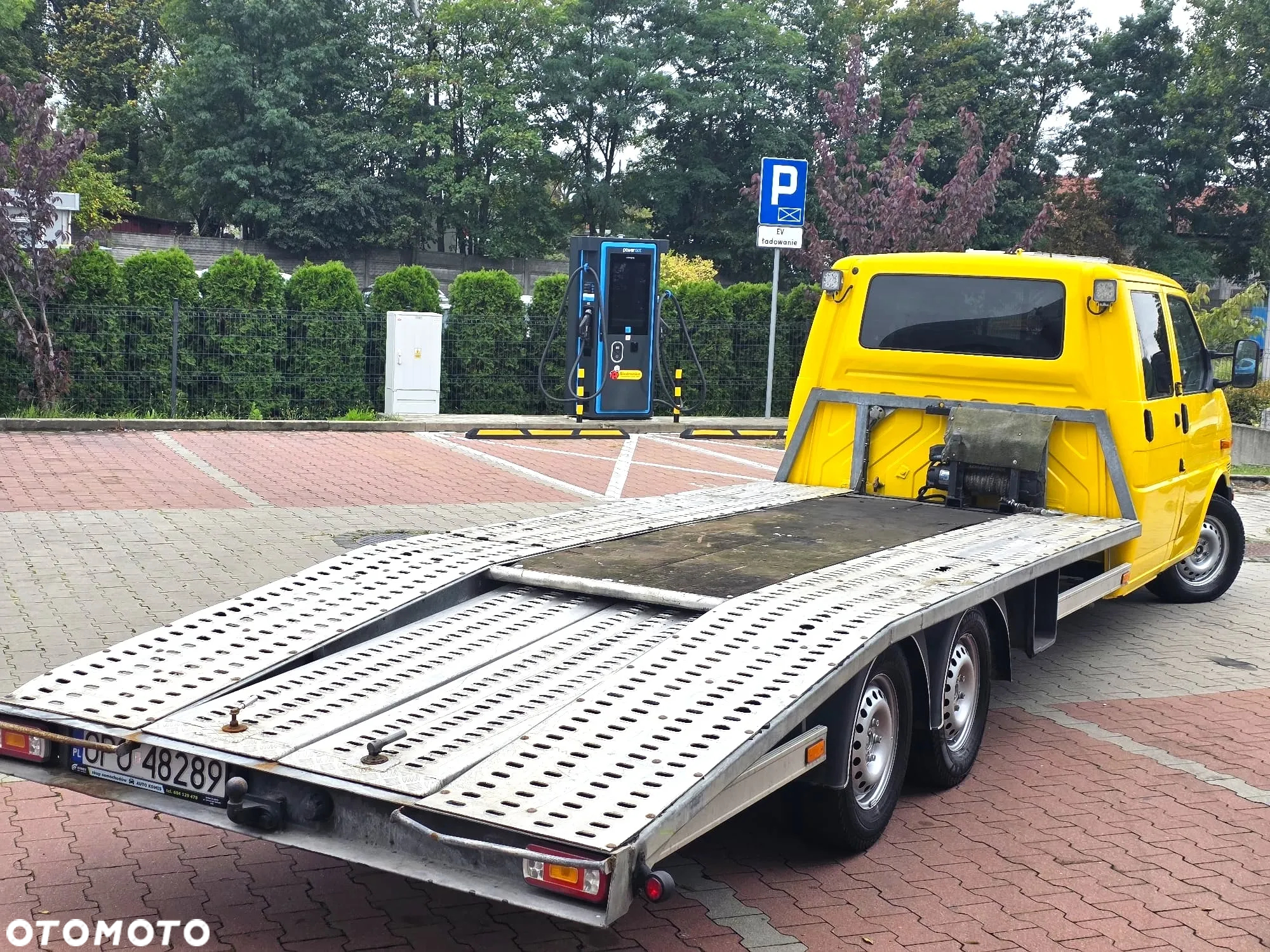Volkswagen Transporter - 2