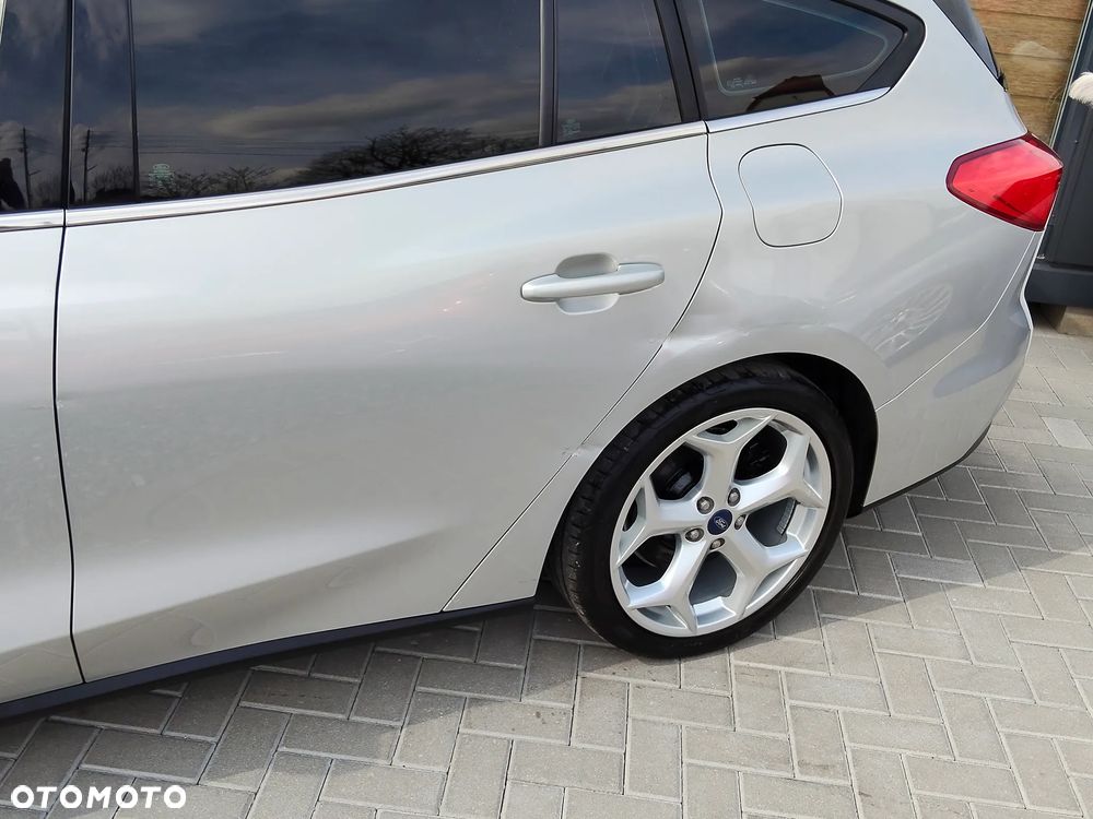 Ford Focus 1.5 EcoBlue STart-Stopp-System TITANIUM - 7
