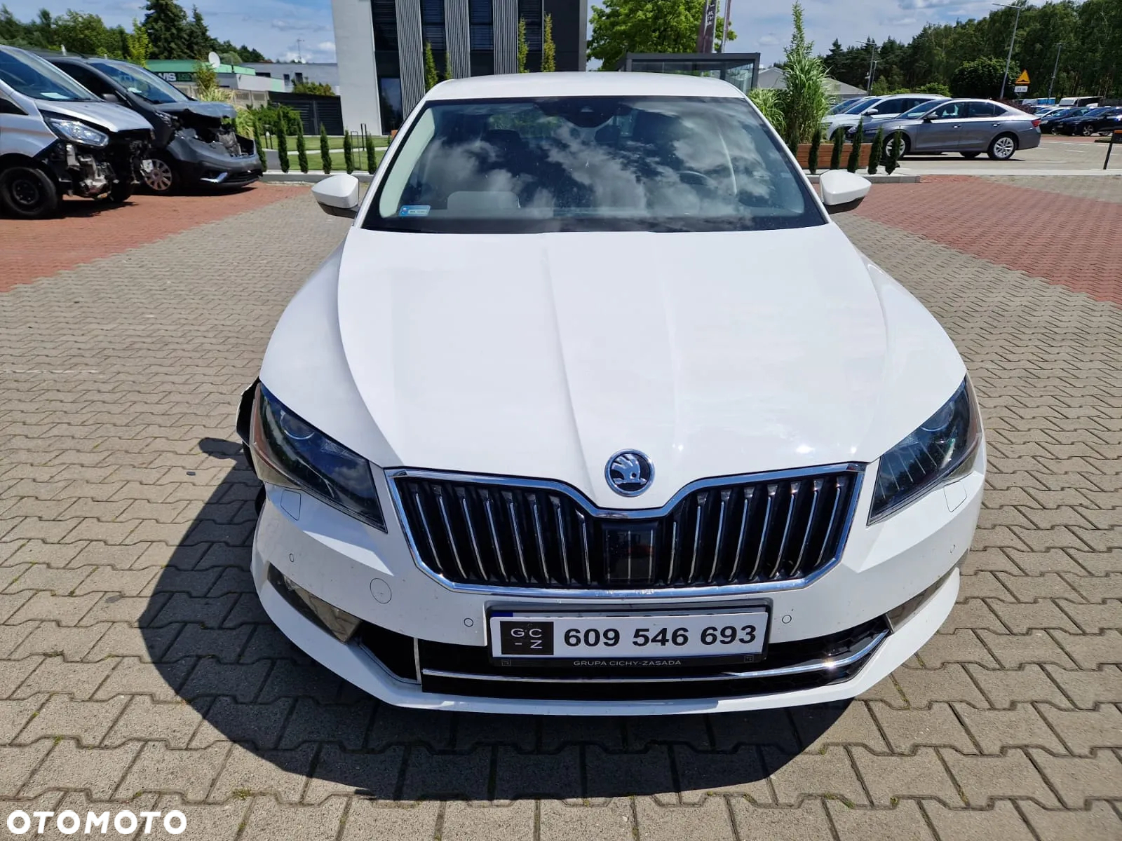 Skoda Superb 1.5 TSI ACT L&K - 4