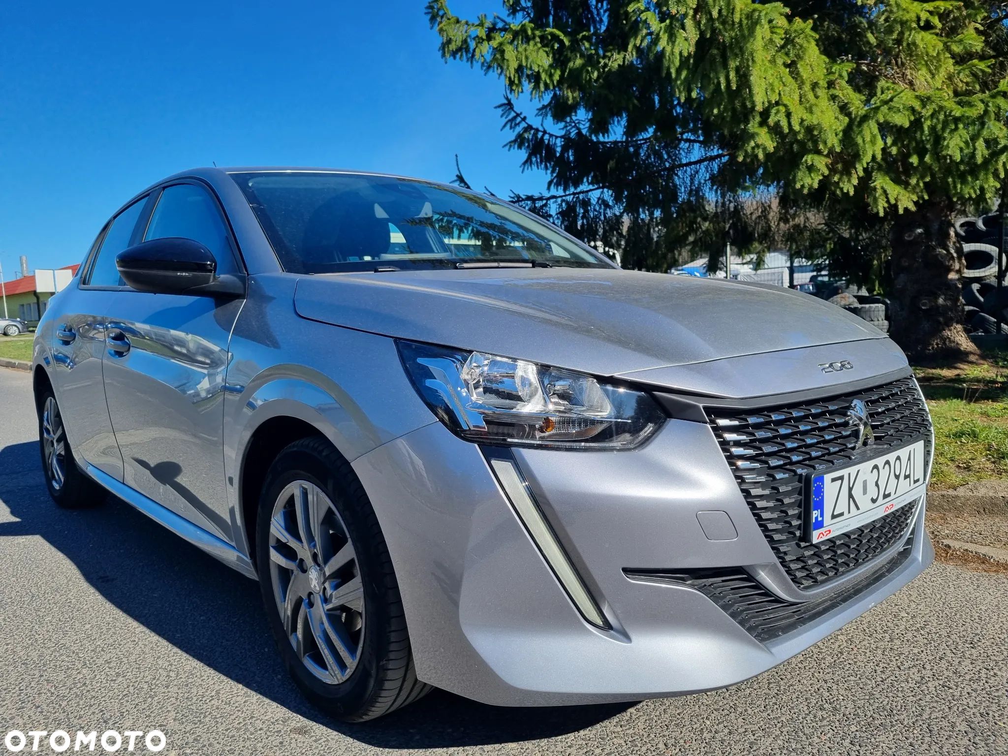 Peugeot 208 PureTech 75 Allure - 1