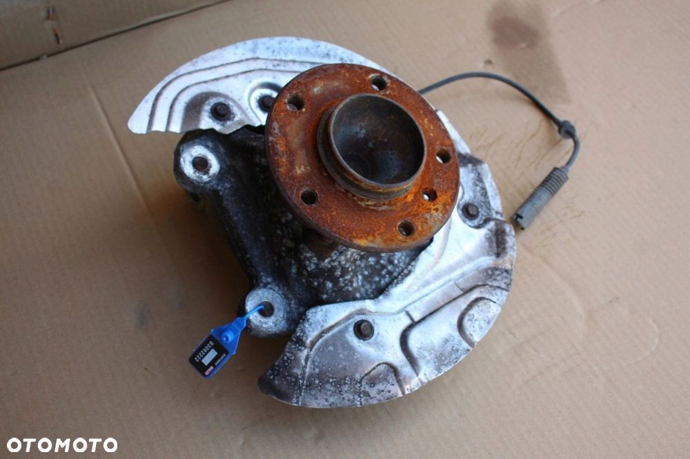 Zwrotnica piasta BMW e81 e82 e87 e88 6764444 PRAWA PRZÓD (2222) - 1