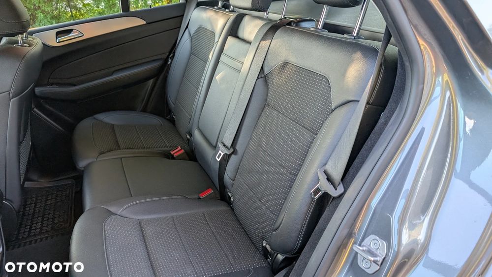 Mercedes-Benz GLE 400 4-Matic 9G-TRONIC - 35