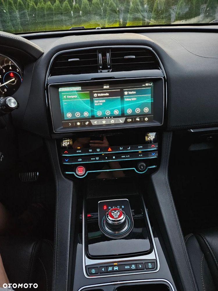 Jaguar F-Pace 2.0 i4P AWD Prestige - 14