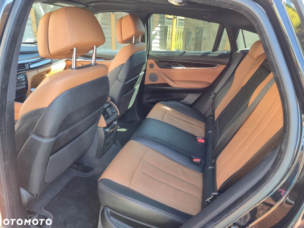 BMW X6 xDrive50i - 15