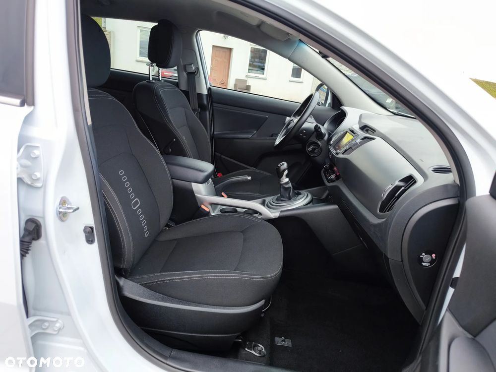 Kia Sportage 2,0 CRDI AWD Dream-Team Edition - 10