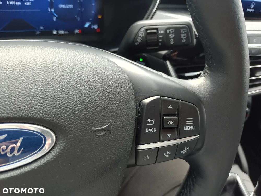 Ford Kuga 1.5 EcoBoost FWD Titanium - 24