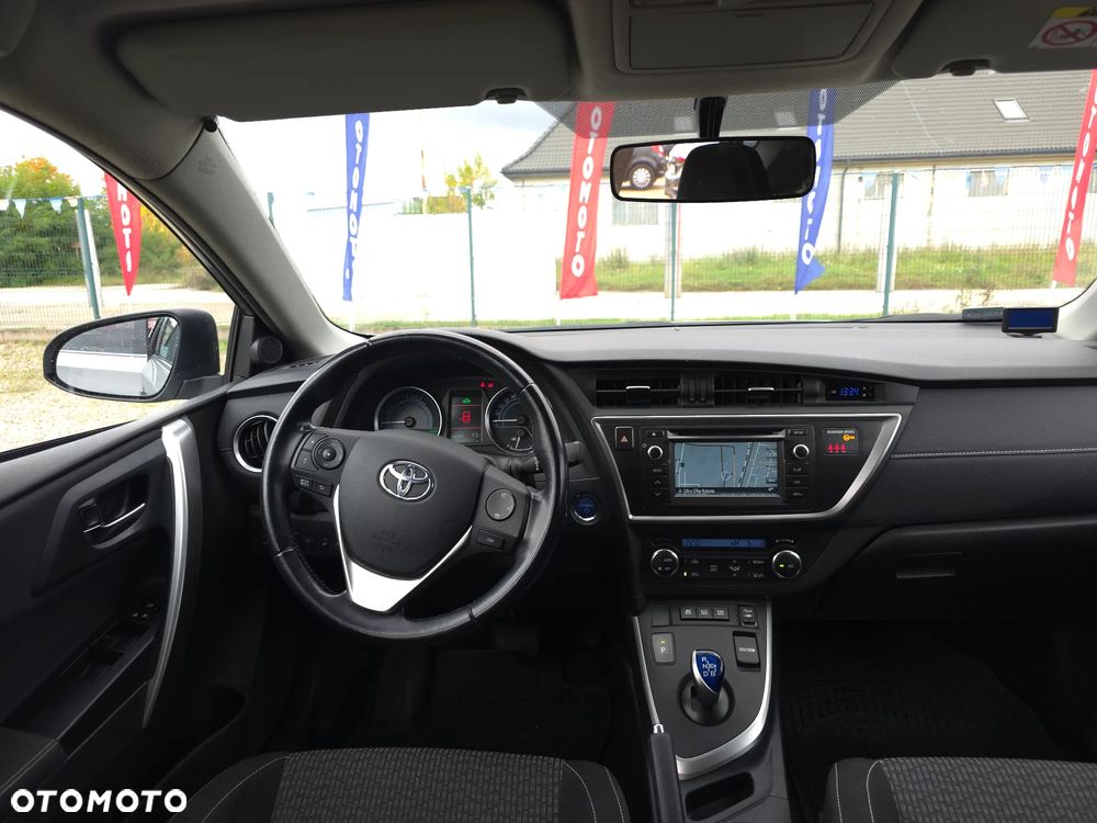 Toyota Auris 1.8 HSD Luna - 25