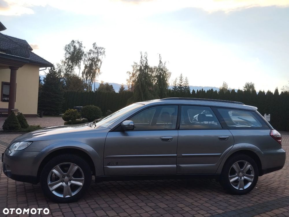 Subaru Outback - 11