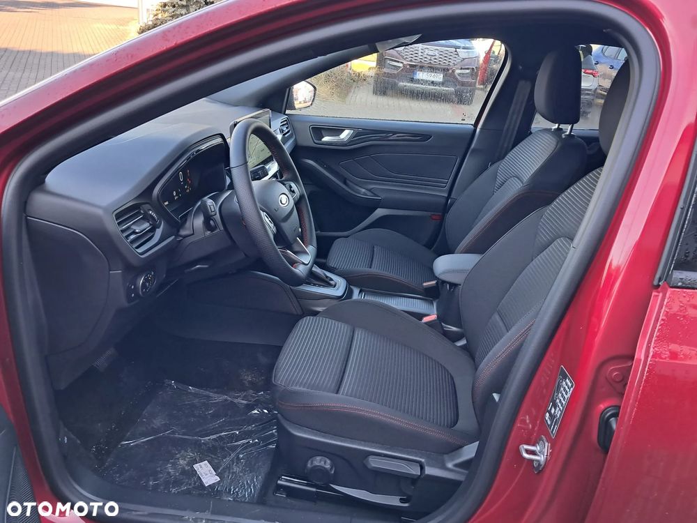 Ford Focus 1.0 EcoBoost mHEV ST-Line X - 12