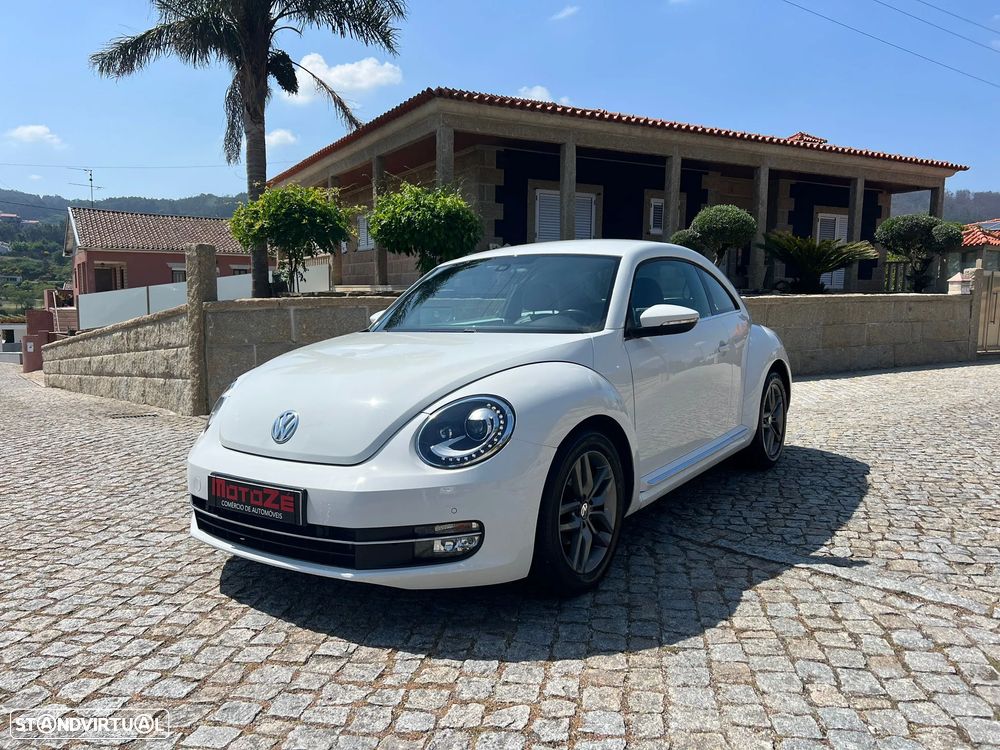 VW New Beetle 1.6 TDI DPF Blue Motion Technologie Design - 1