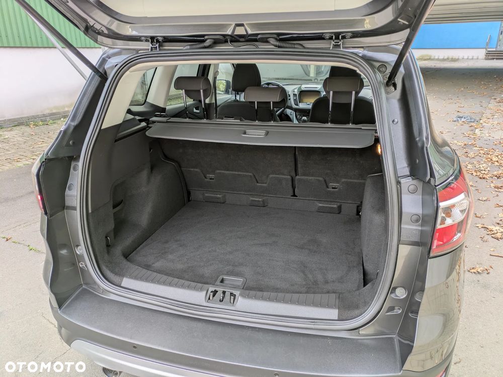 Ford Kuga 1.5 EcoBoost 2x4 SYNC - 16